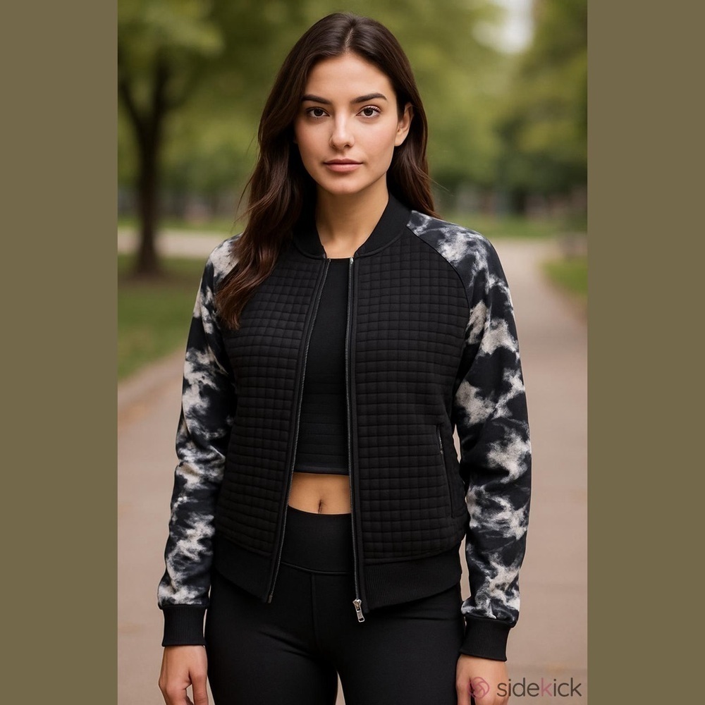 Body Glove Quilted Black and Gray Bomber Animal Print Size S Full Jacket